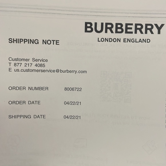 Burberry like converse - Picture 2 of 2